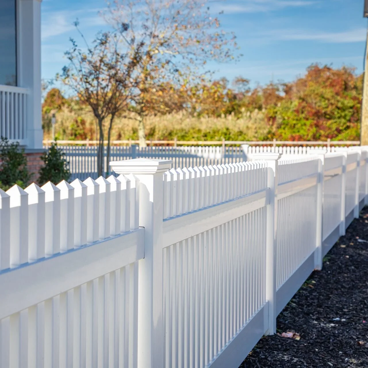 Fence Contractor and vinyl fence Venice, FL & North Port, FL